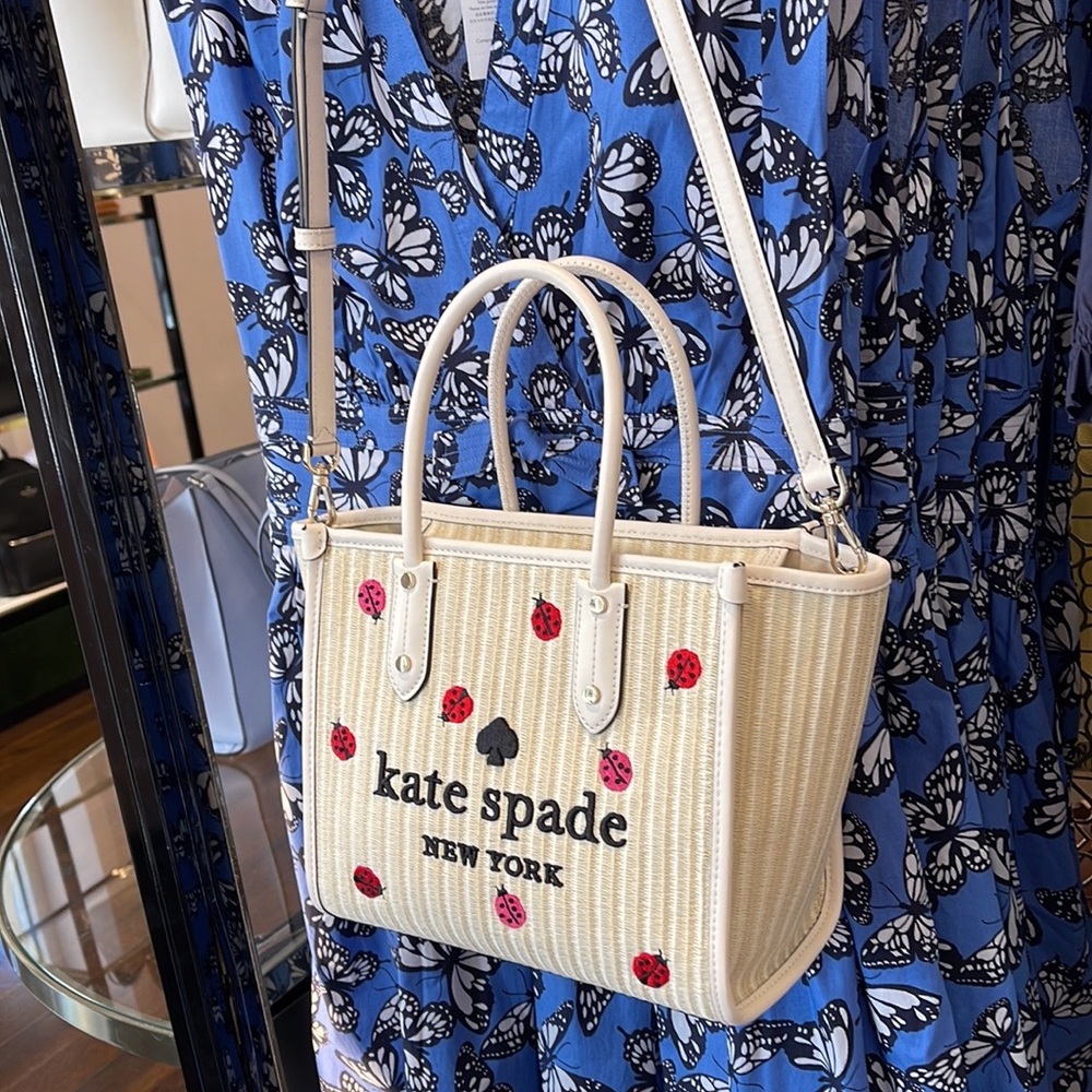 Kate Spade Ella Small Ladybug Tote Bag
COLOR:
Natural Multi
NWT - Picture 7 of 16